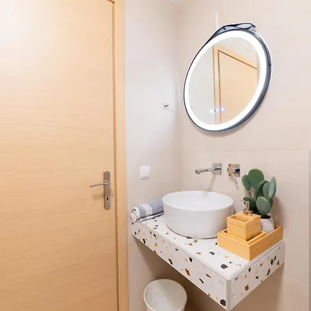Dimitras Luxury 2nd Apartment *
